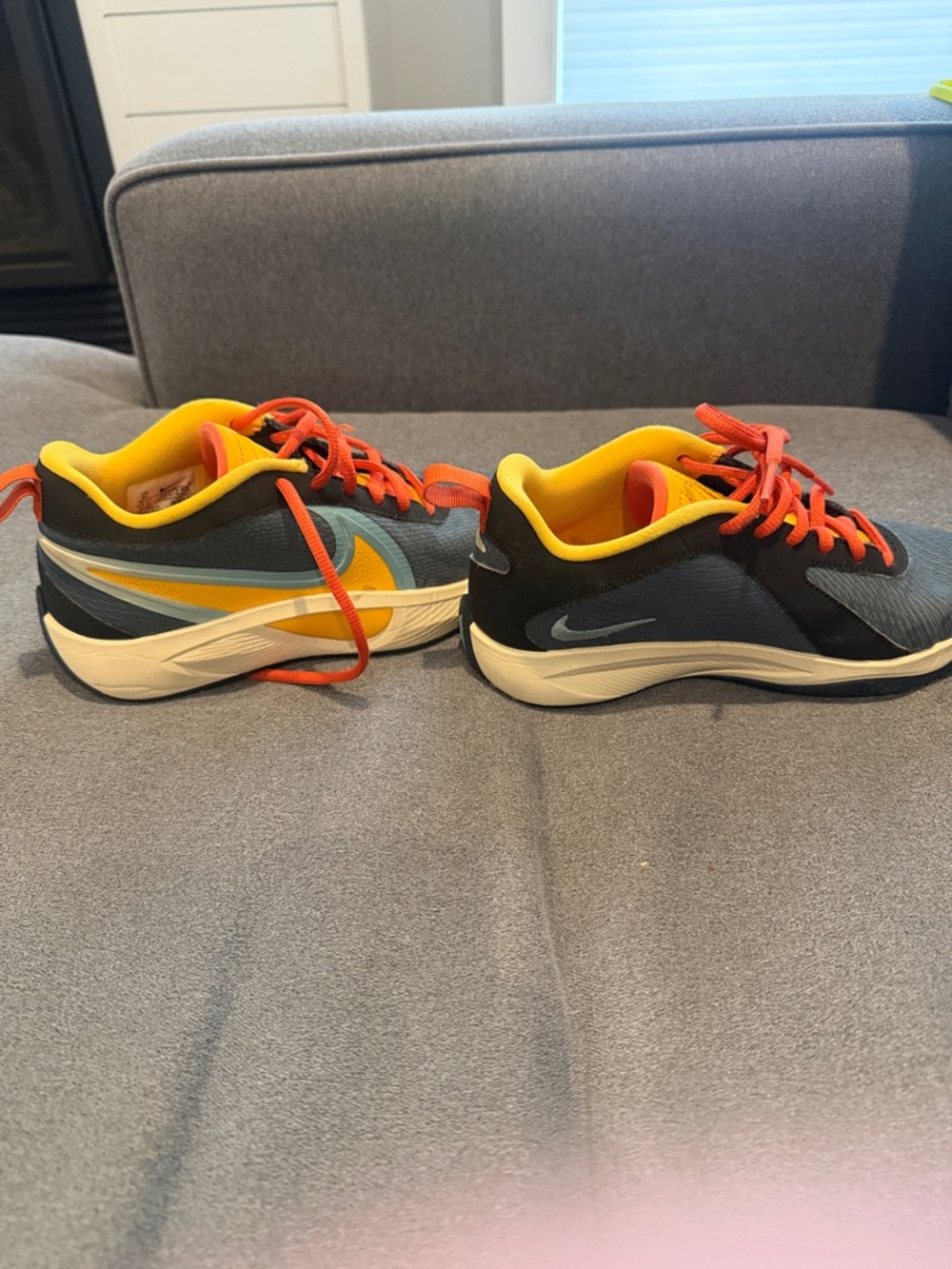 Nike Kids Giannis Freak Sneakers in Black, Yellow & Orange. Size 3. EUC